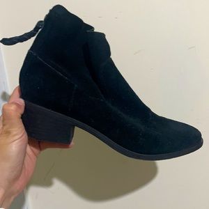 Joie suede leather black ankle booties size 7!